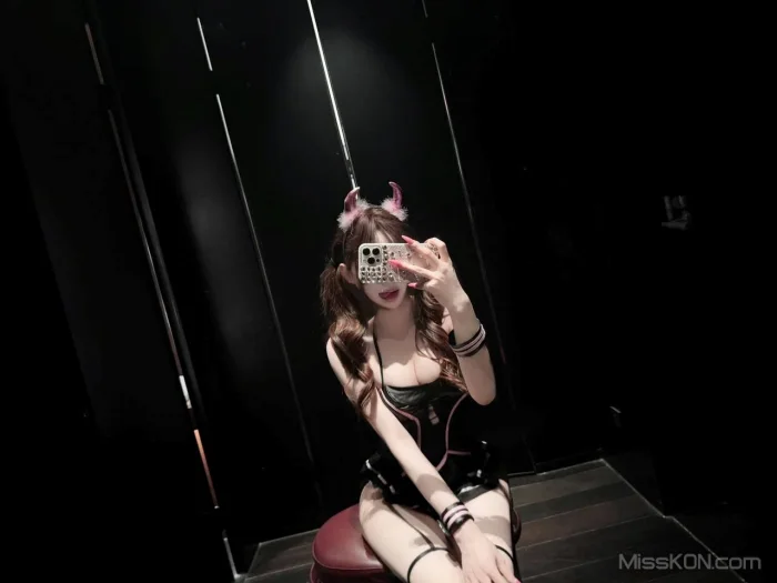 李恩秀_ 抖音外卖女博主