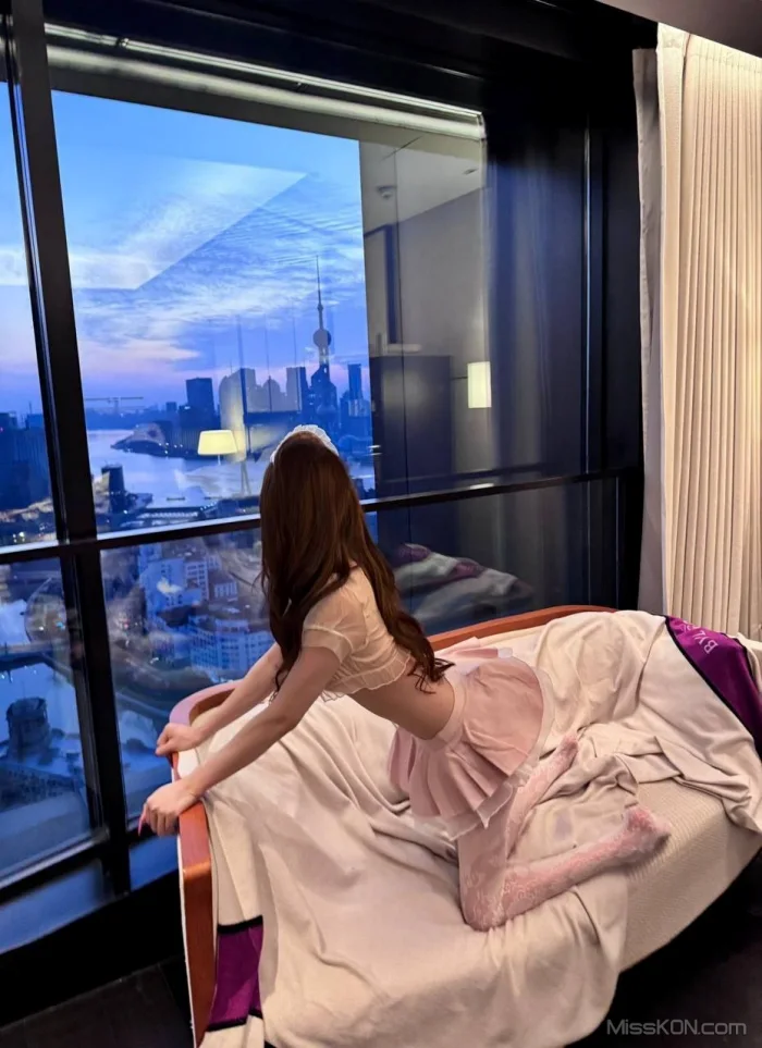 李恩秀_ 抖音外卖女博主