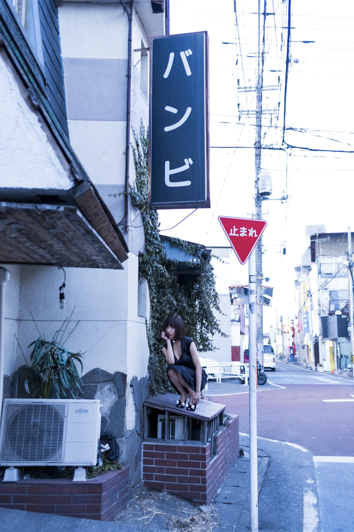 Bambi Watanabe 渡辺万美, 週刊現代デジタル写真集 『ＢＡＭＢＩ完全未発表版』 Set.01