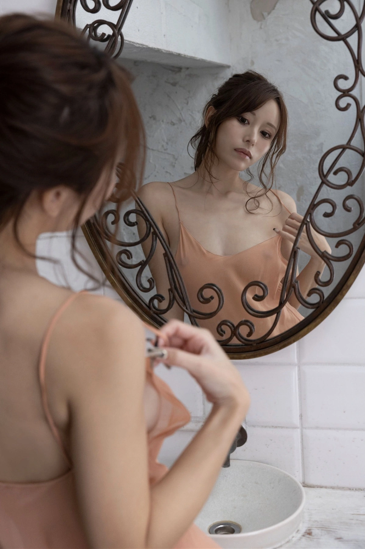 Mayuki Ito 伊藤舞雪, ヌード写真集 「ぜんぶ見せてやる」 Set.03