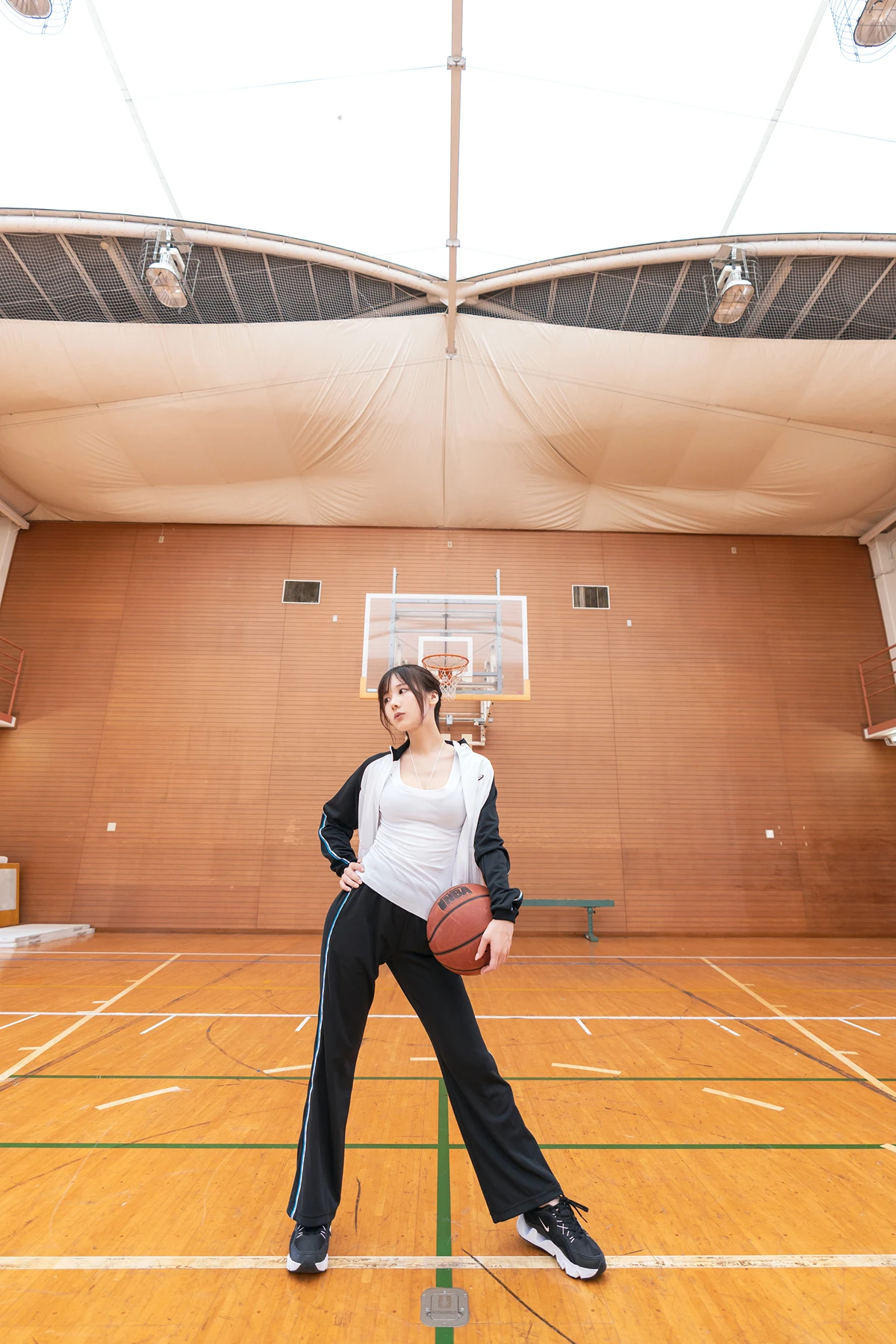 Kenken けんけん, 写真集 Fantia 「もしもけんけんが〇〇先生だったら」 Set.03