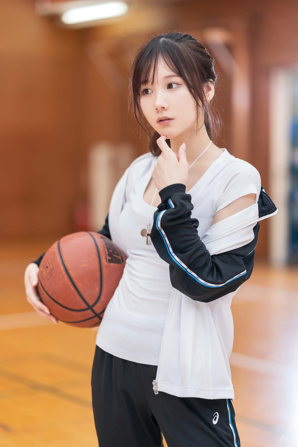 Kenken けんけん, 写真集 Fantia 「もしもけんけんが〇〇先生だったら」 Set.03