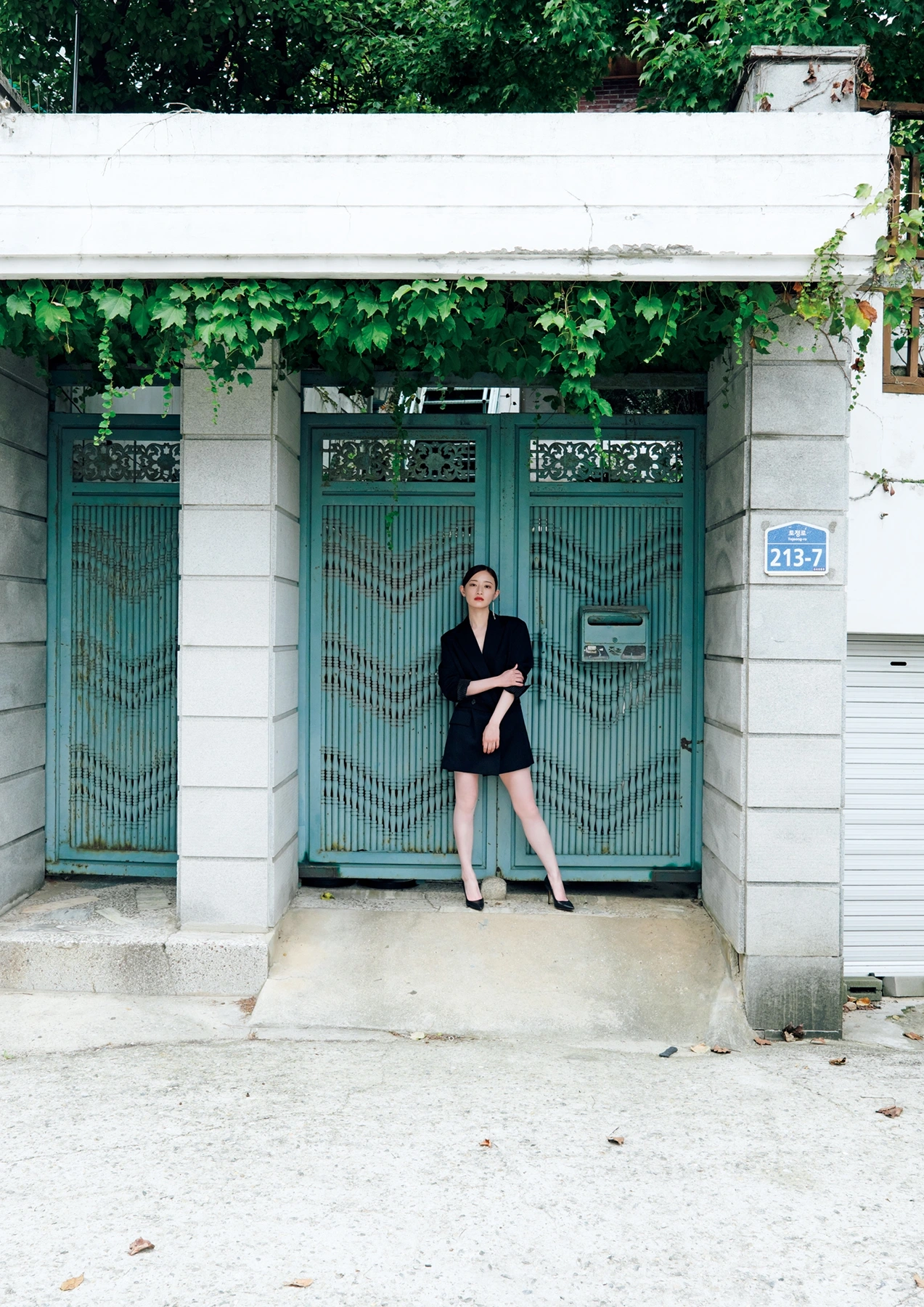 Kana Nakada 中田花奈, 2nd写真集 「掻き立てる」 Set.02