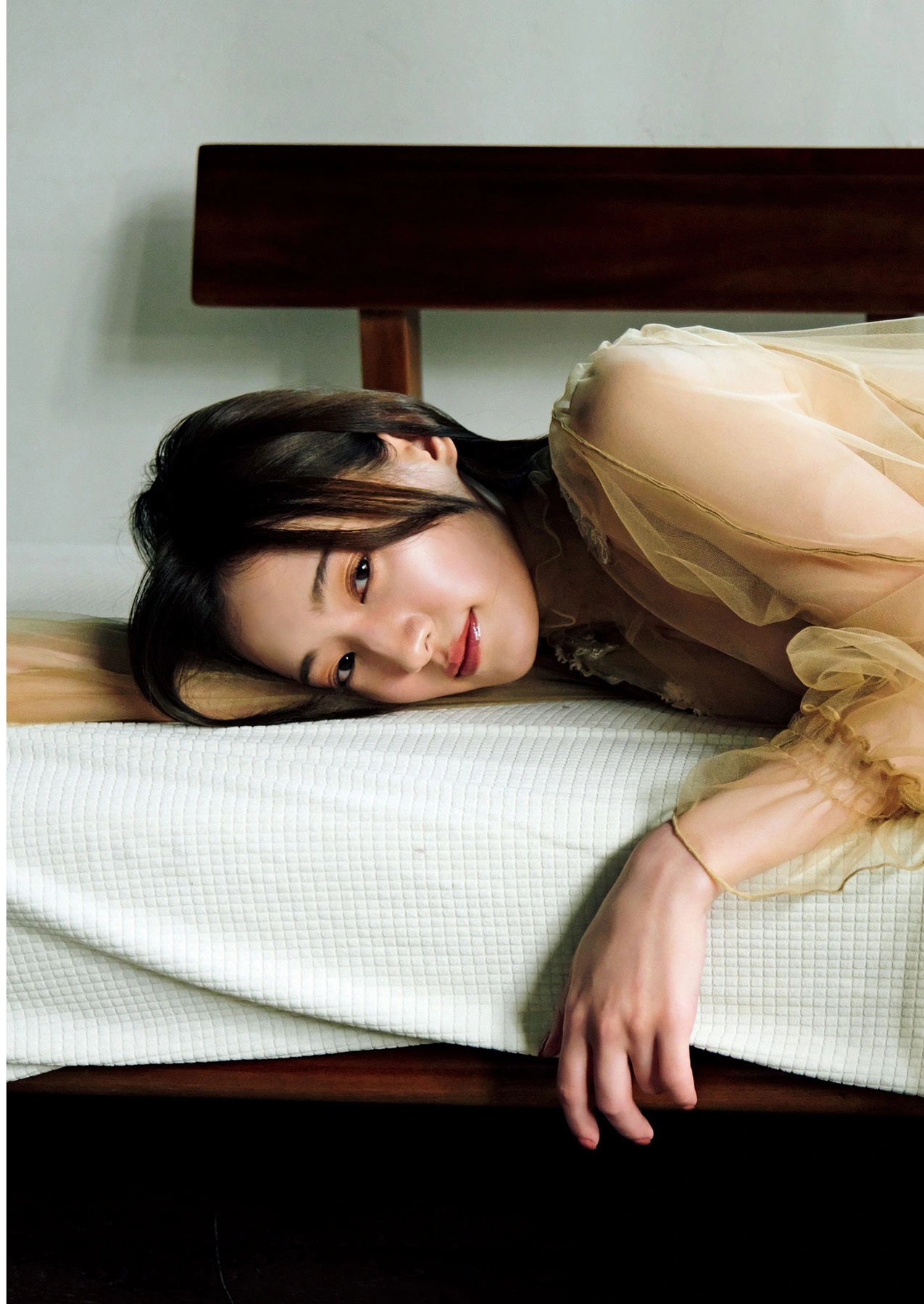 Kana Nakada 中田花奈, 2nd写真集 「掻き立てる」 Set.04