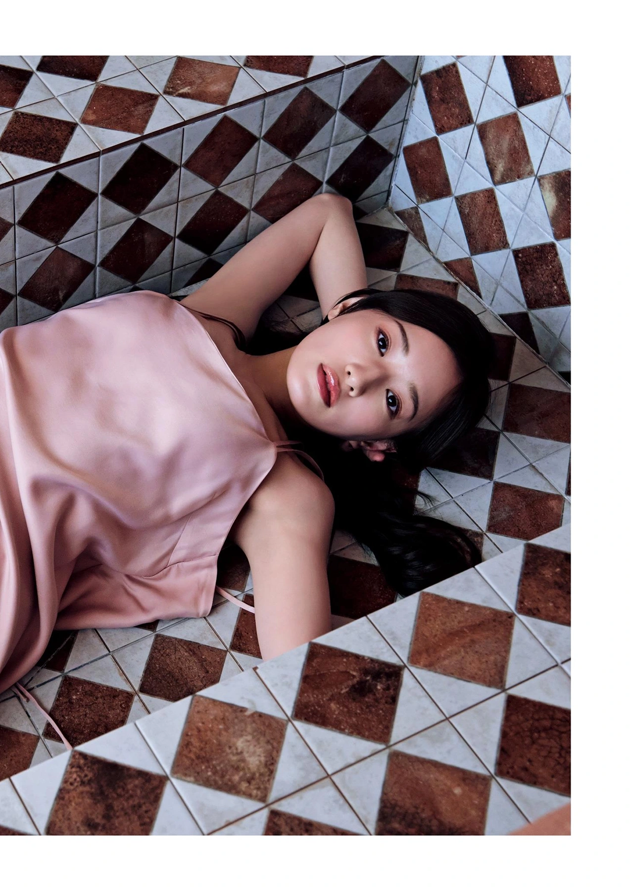 Kana Nakada 中田花奈, 2nd写真集 「掻き立てる」 Set.04