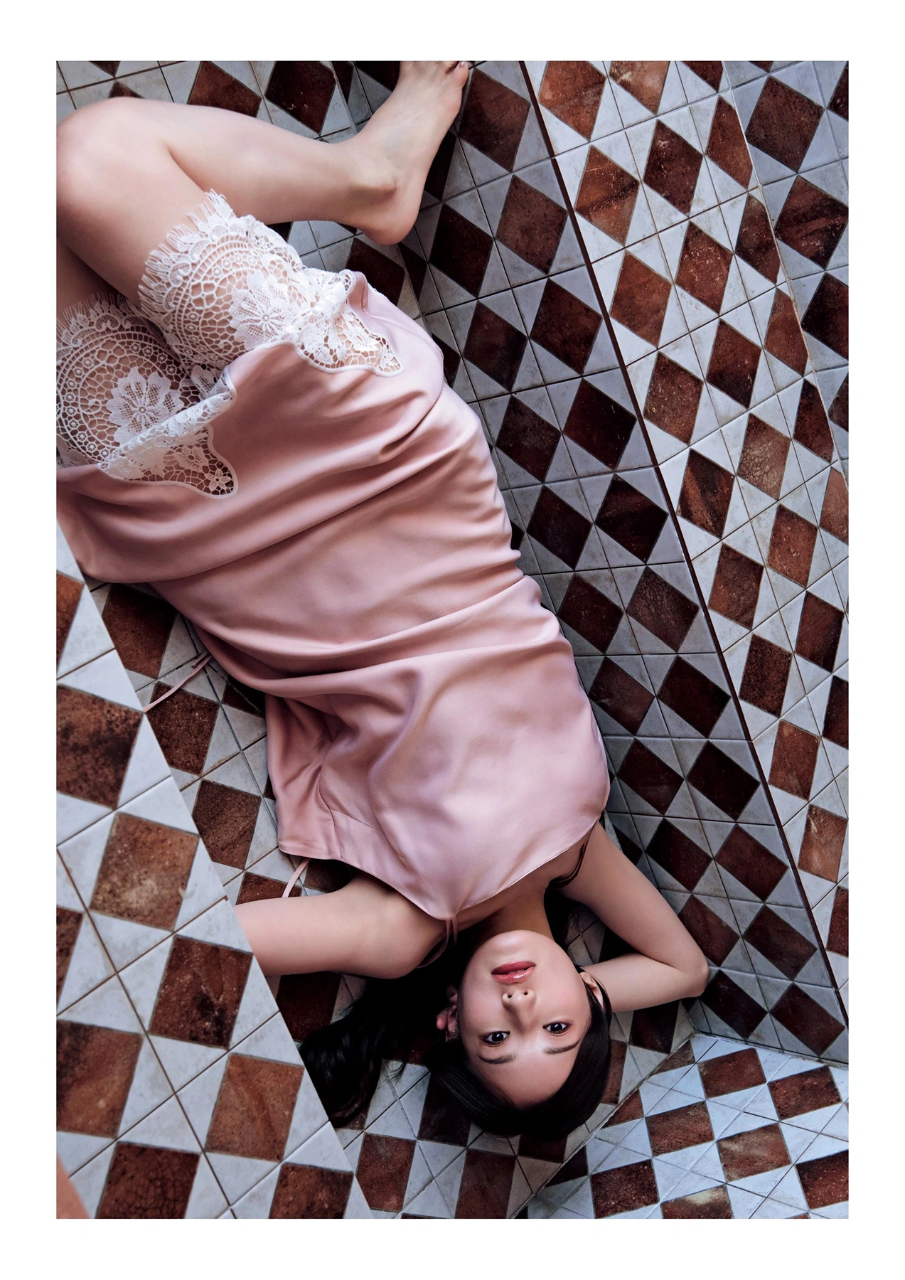 Kana Nakada 中田花奈, 2nd写真集 「掻き立てる」 Set.04