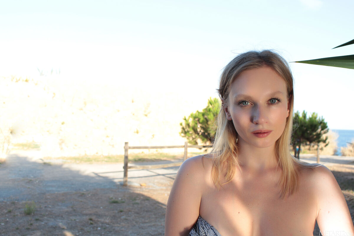 MetArt Annie Anne - Among The Palms Part01