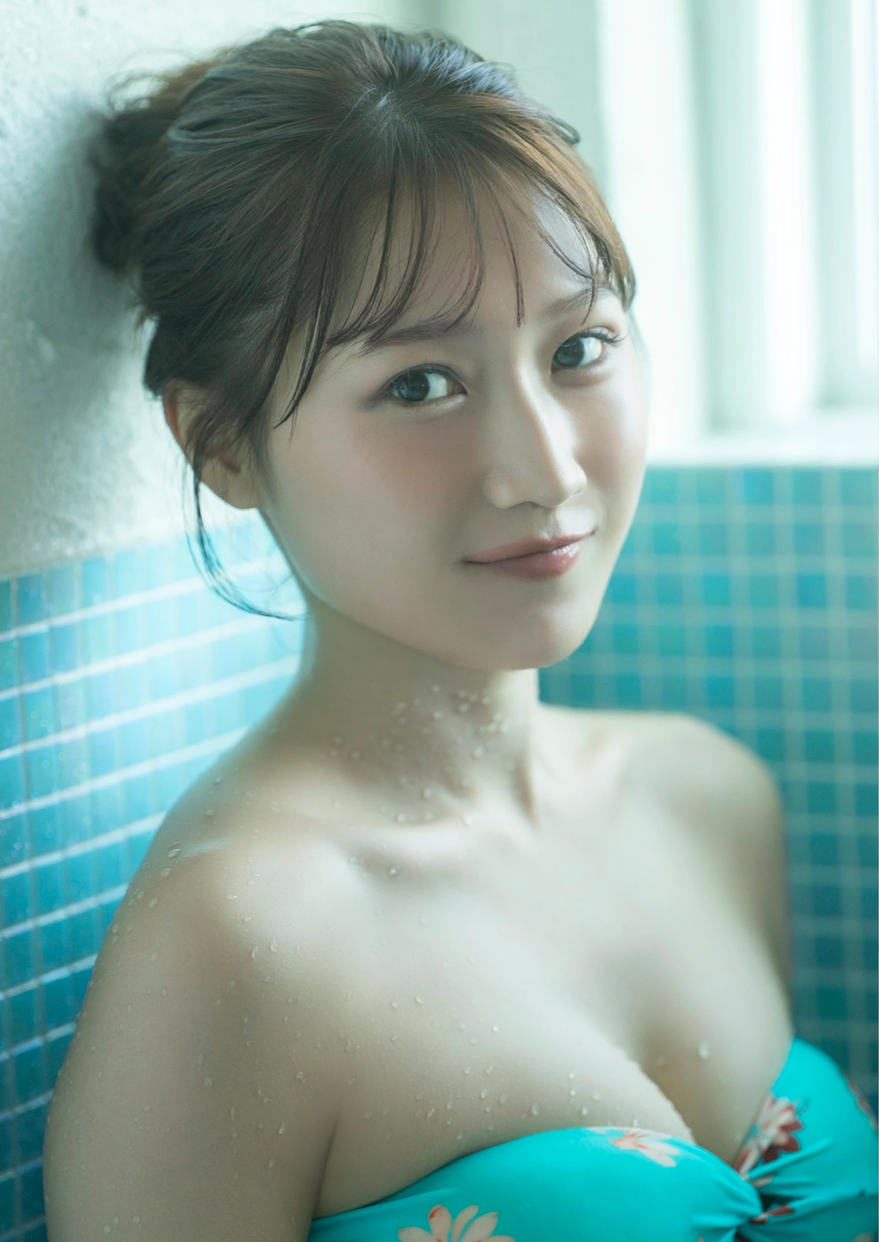 川口瑠々奈・山岸理子, Young Jump 2025 No.51 (ヤングジャンプ 2025年51号)