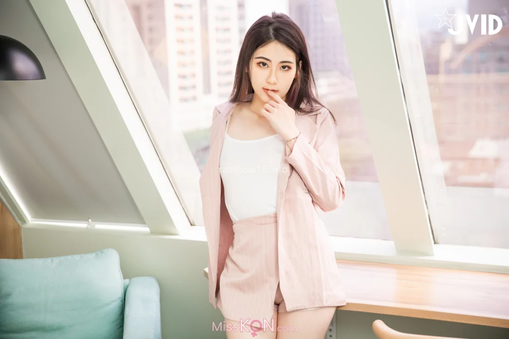 [JVID] 阿黎_ 公司新來的霸氣女業務 業績第一名 原來都是用肉體來換來的合約 難怪一直保持銷冠的地位