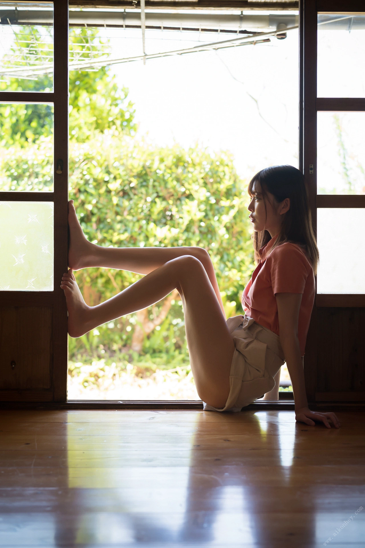 Hinako Mori 森日向子, ヌード写真集 「夏 駆ける 空 Blue sky Blue」 Set.02