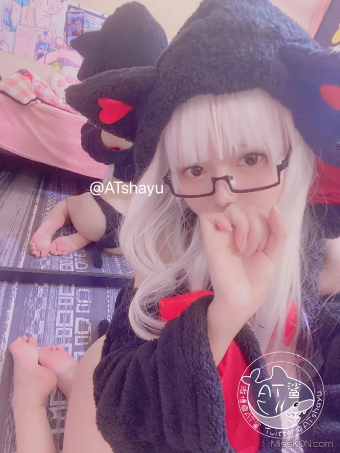 Coser@AT鲨_ 喵喵觐见