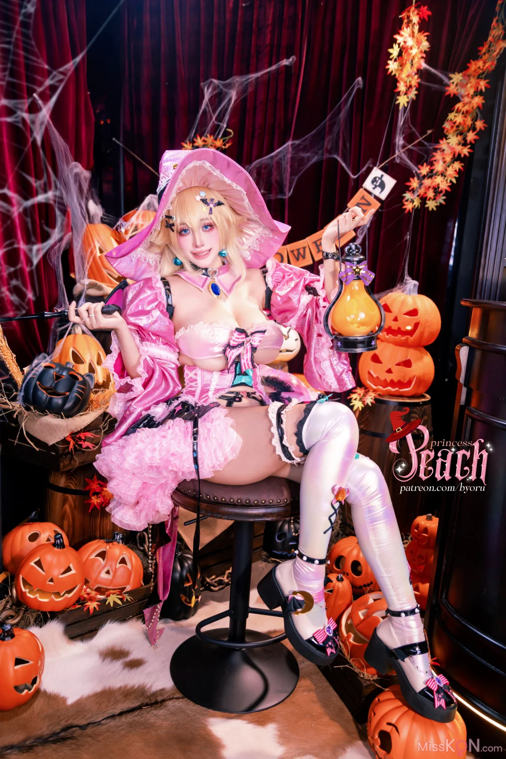 Coser@Byoru_ Peach princess Witch
