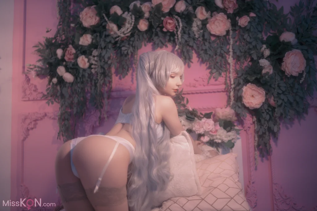 Coser@Michi Kyunn_ Weiss in Flowers