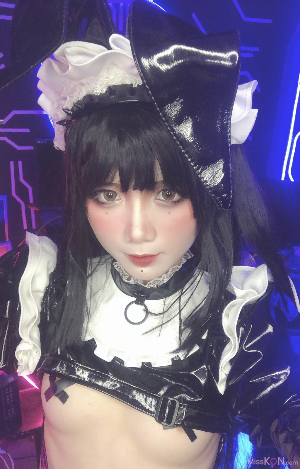 Coser@PoppaChan_ Zenith Bunny 黑色胶袜 十字乳贴