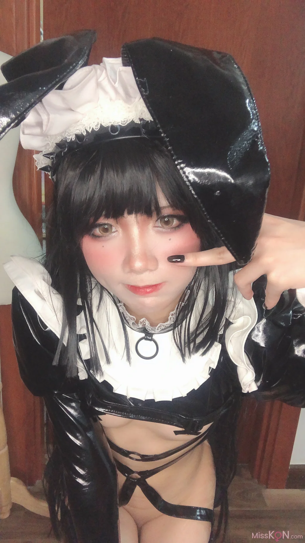 Coser@PoppaChan_ Zenith Bunny 黑色胶袜 十字乳贴