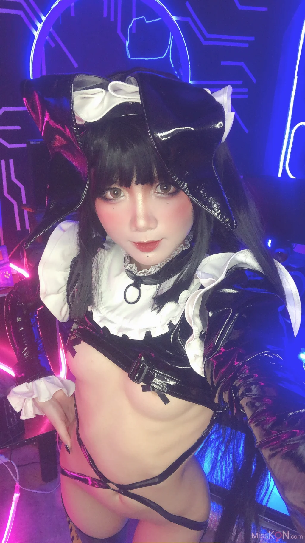 Coser@PoppaChan_ Zenith Bunny 黑色胶袜 十字乳贴
