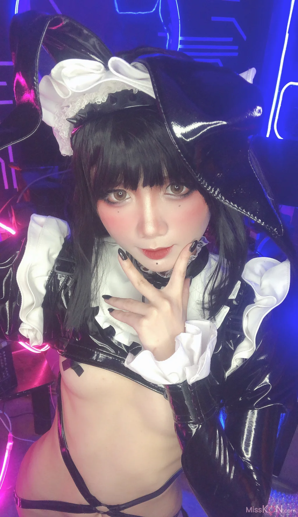 Coser@PoppaChan_ Zenith Bunny 黑色胶袜 十字乳贴