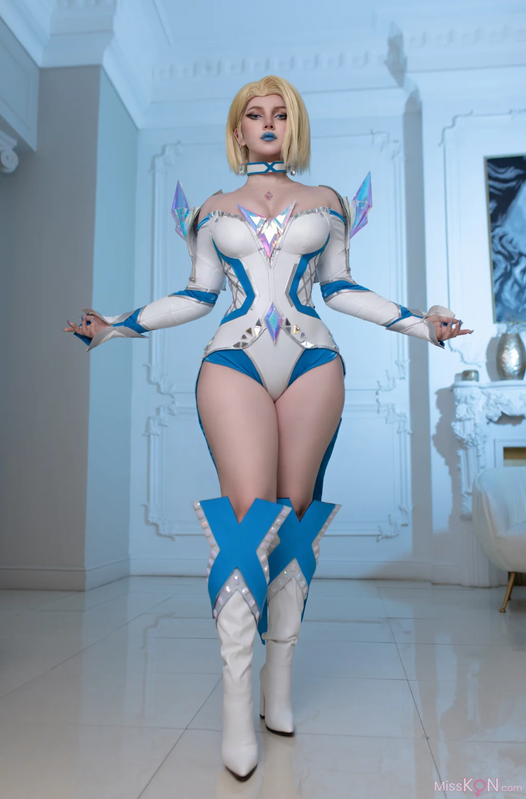 Coser@Ulichan_ Emma Frost