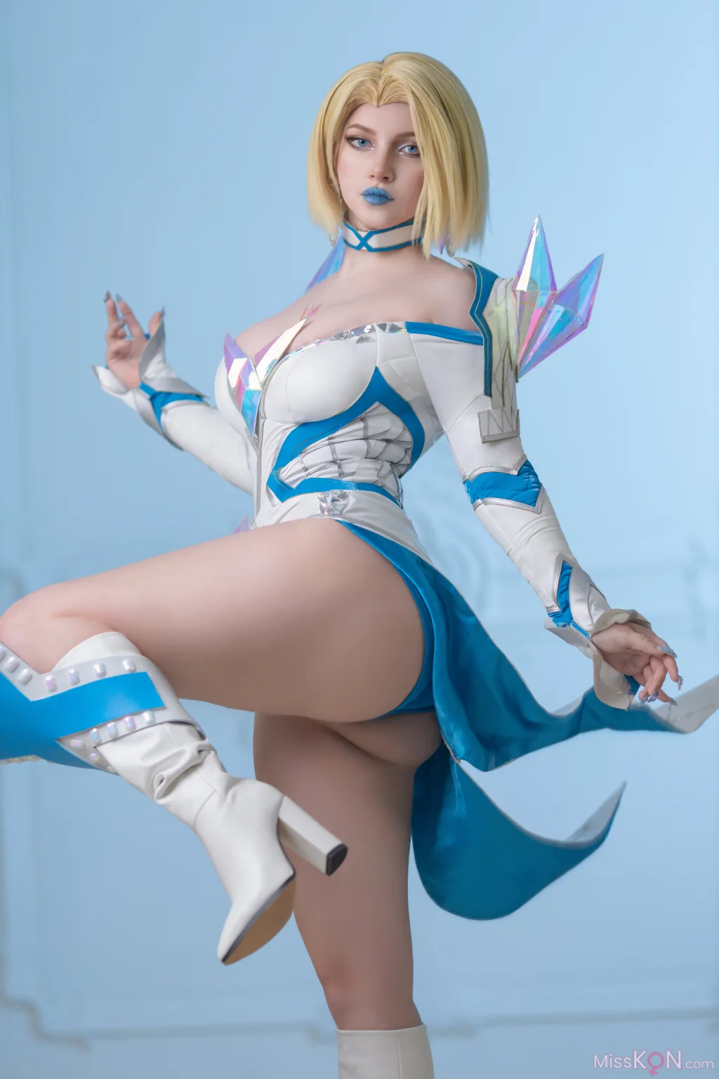 Coser@Ulichan_ Emma Frost