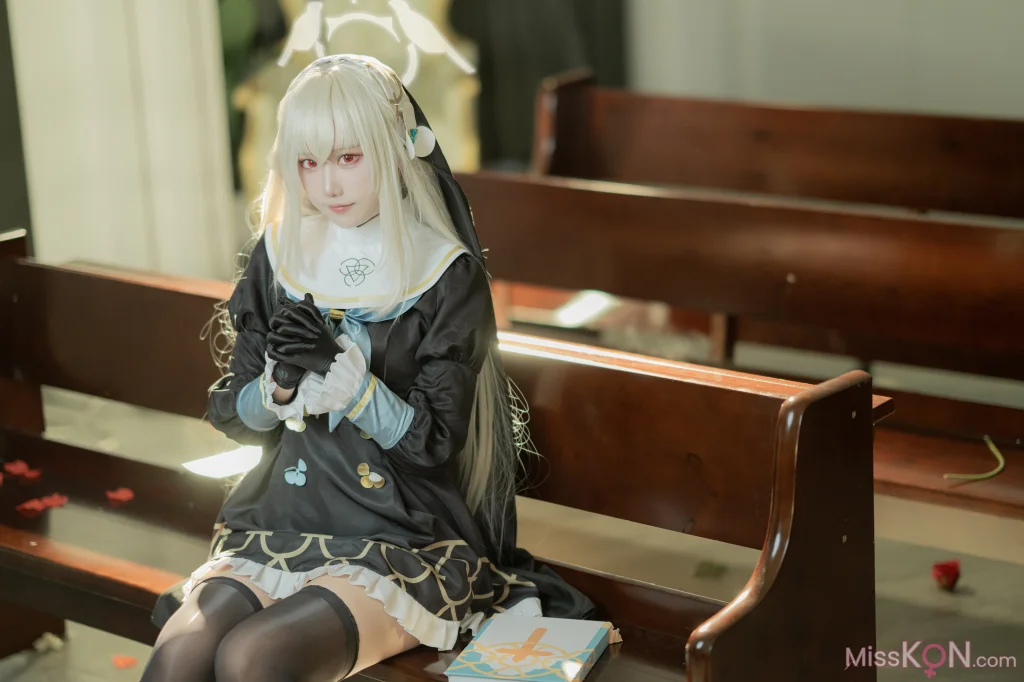 Coser@lunananya_ 碧蓝档案 歌住樱子
