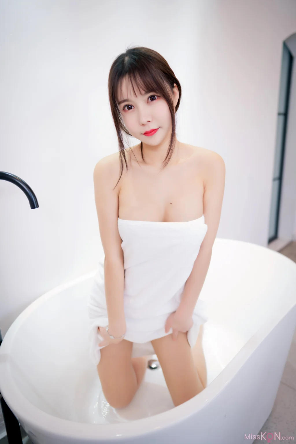 Coser@亚马逊鲶鱼_ 浴巾