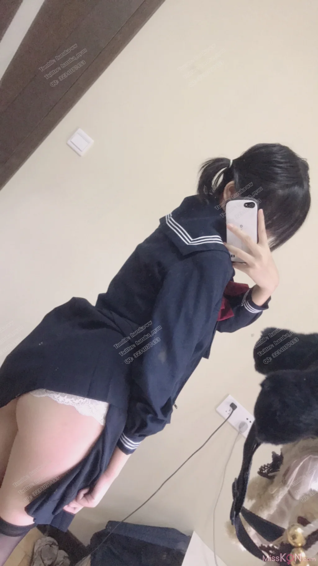 Coser@悠宝三岁_ JK家中