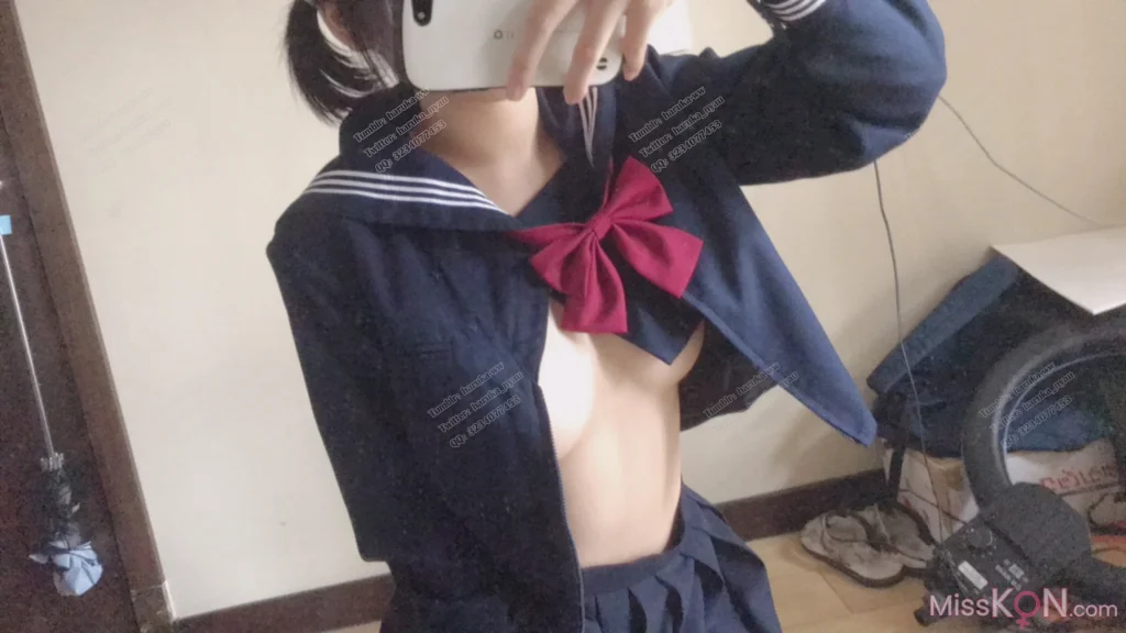 Coser@悠宝三岁_ JK家中