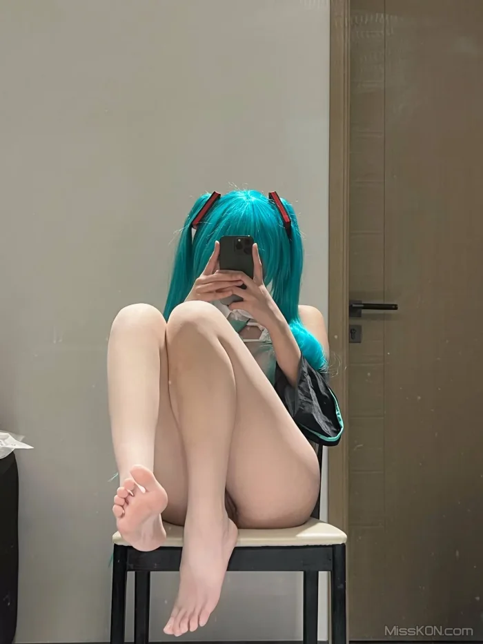Coser@悠宝三岁_ 初音未来