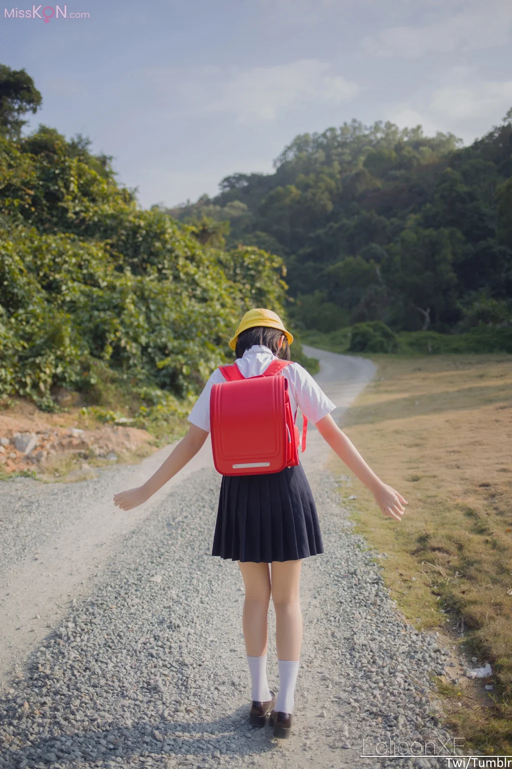 Coser@悠宝三岁_ 幼稚园遇到坏人要求被脱衣服