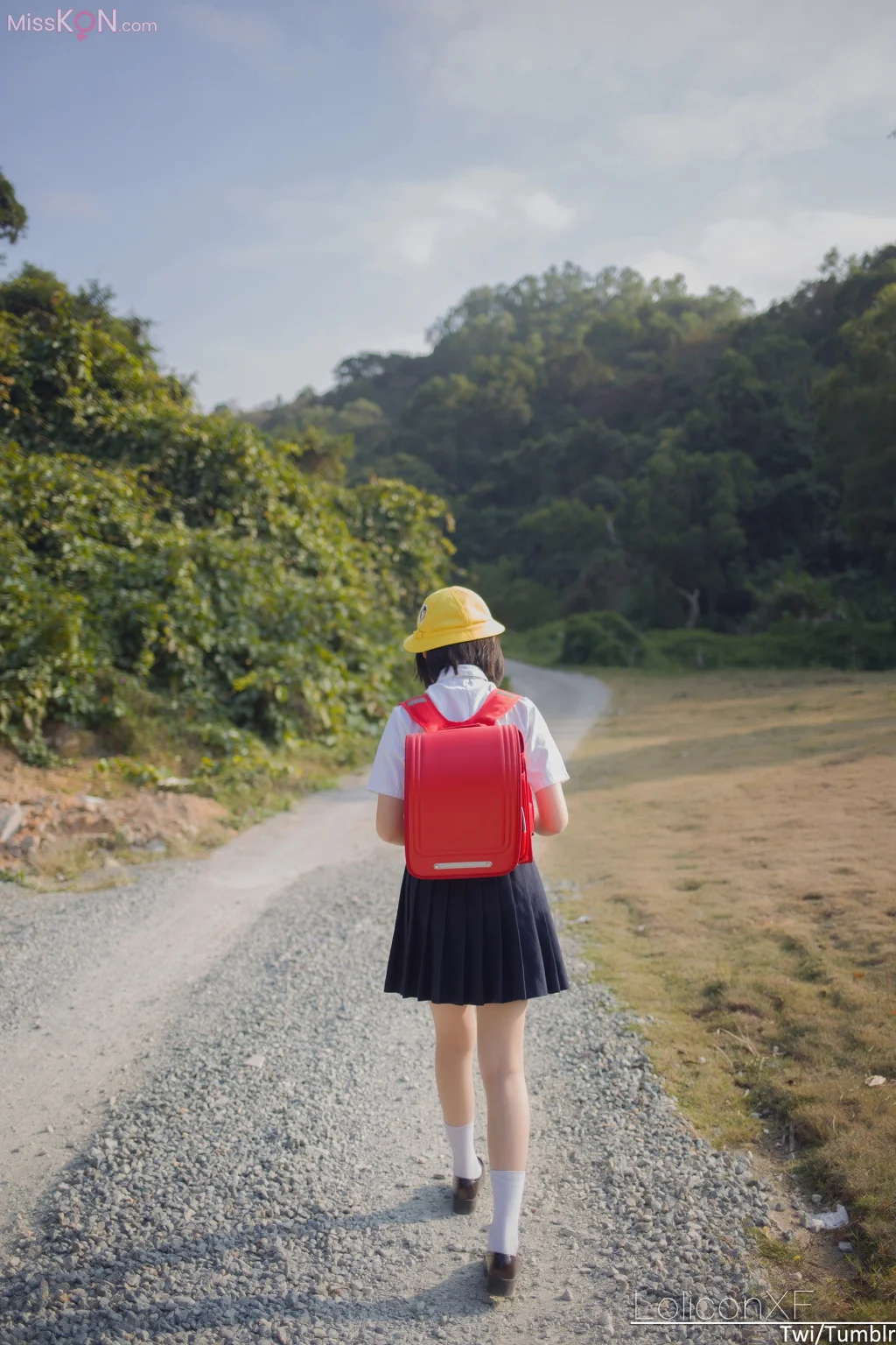 Coser@悠宝三岁_ 幼稚园遇到坏人要求被脱衣服