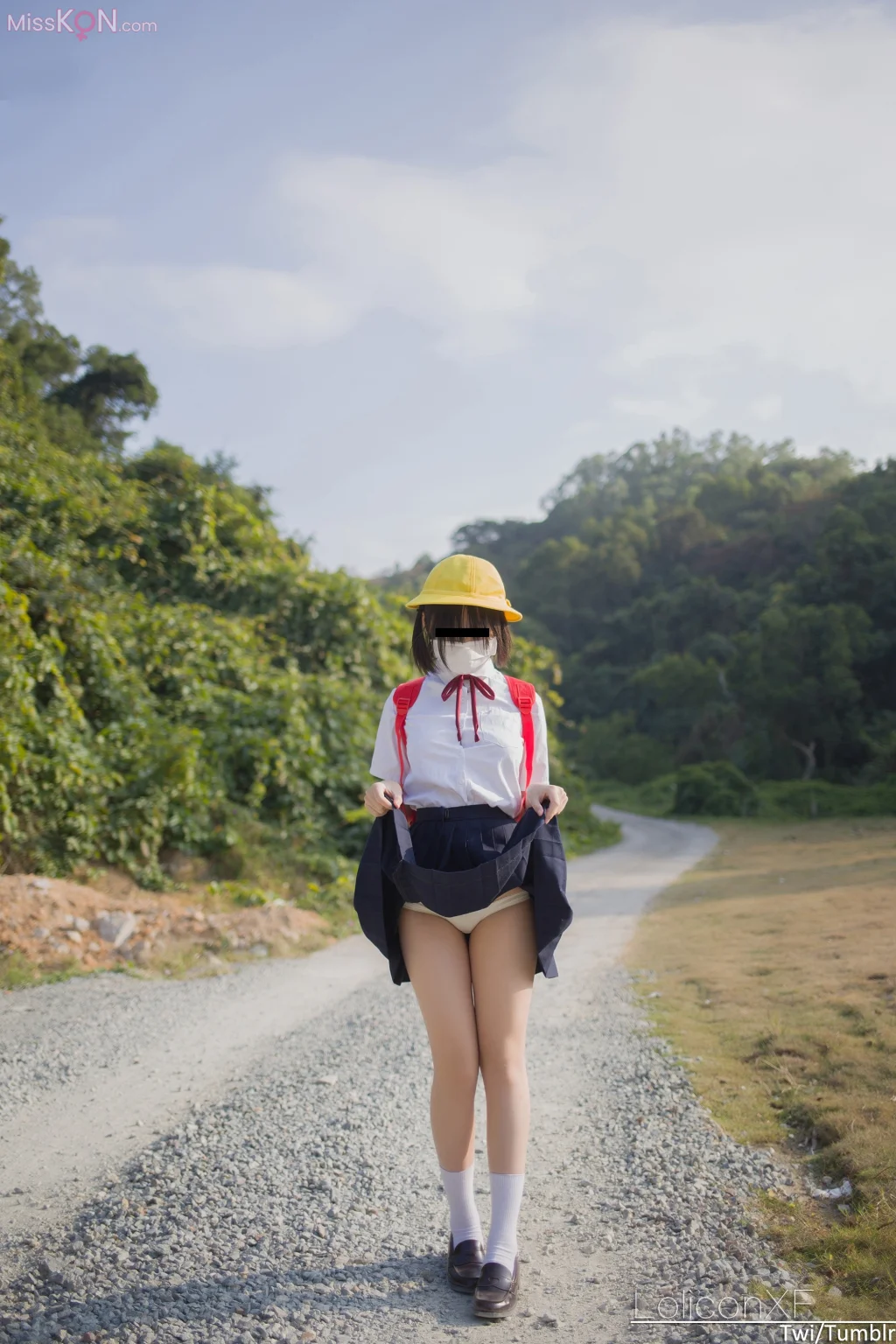 Coser@悠宝三岁_ 幼稚园遇到坏人要求被脱衣服