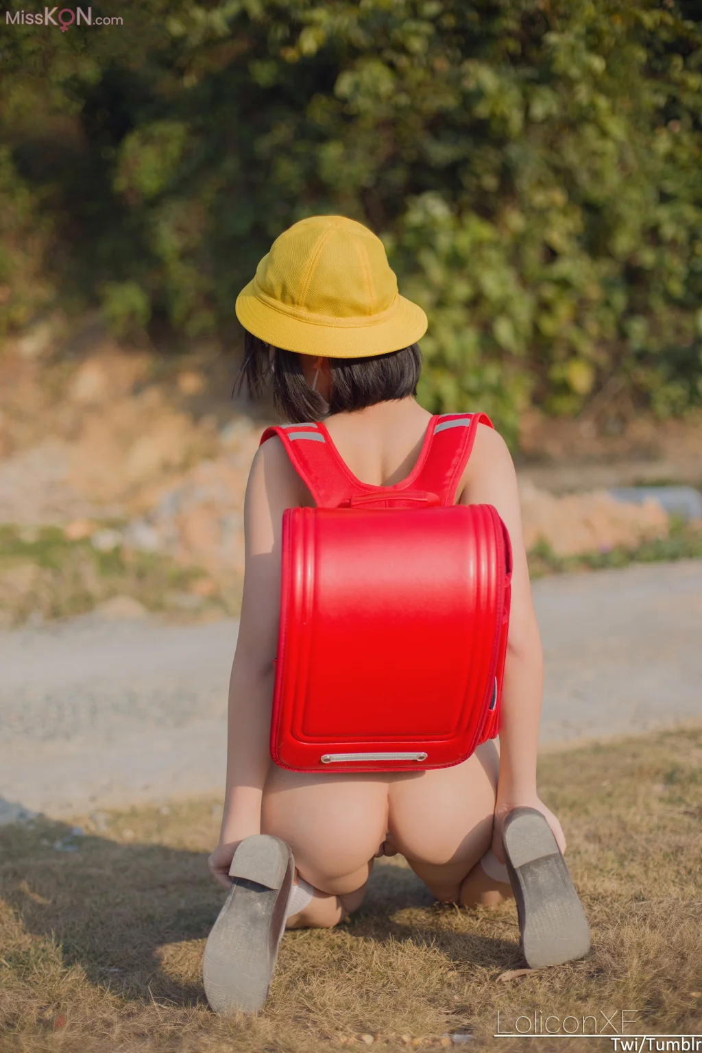 Coser@悠宝三岁_ 幼稚园遇到坏人要求被脱衣服