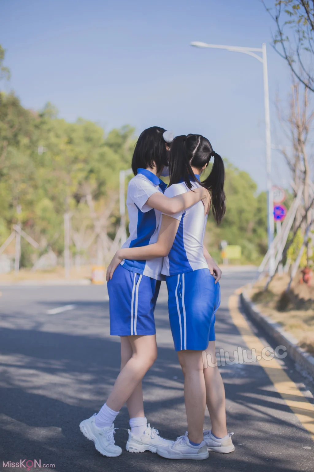 Coser@悠宝三岁_ 马路与大学楼道露出