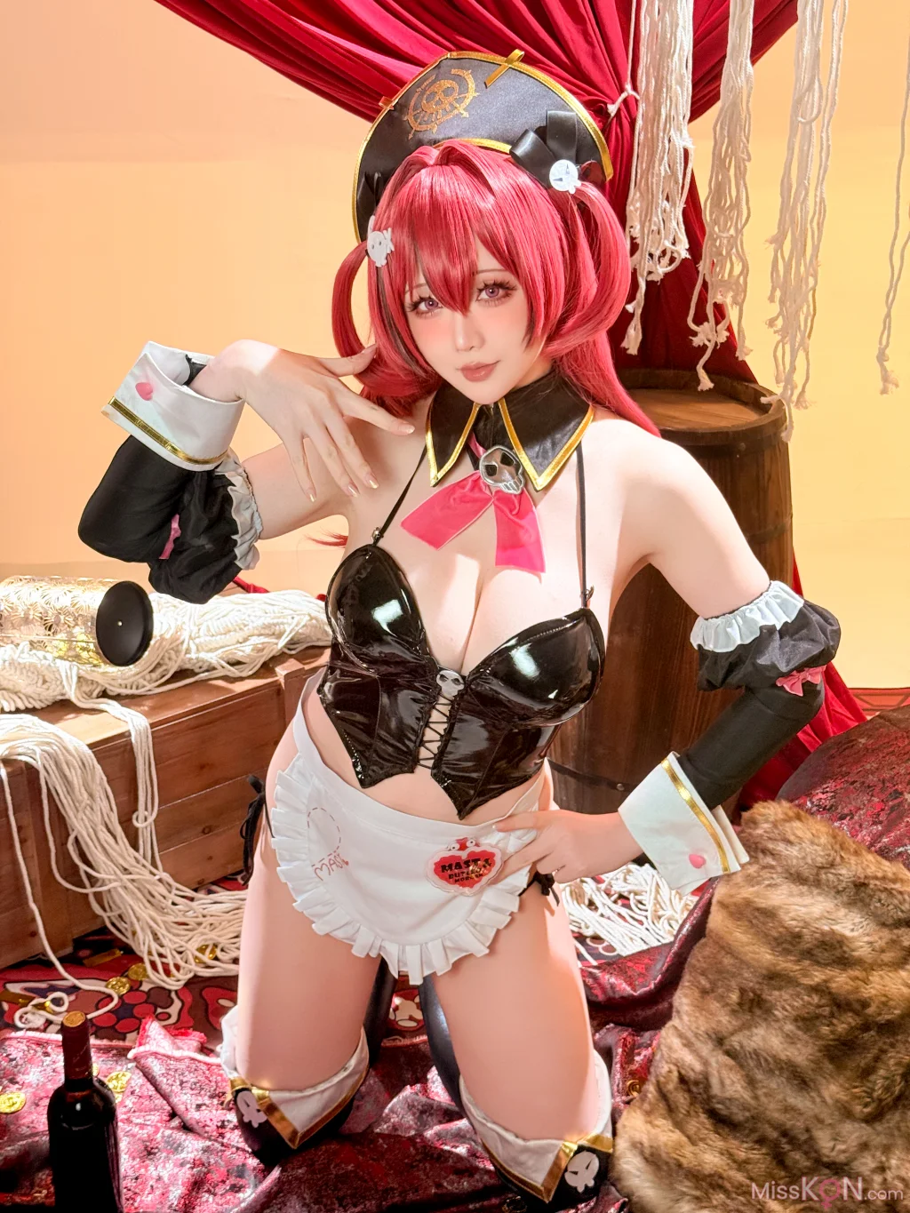 Coser@星之迟迟Hoshilily_ NIKKE-马斯特·浪漫的女仆