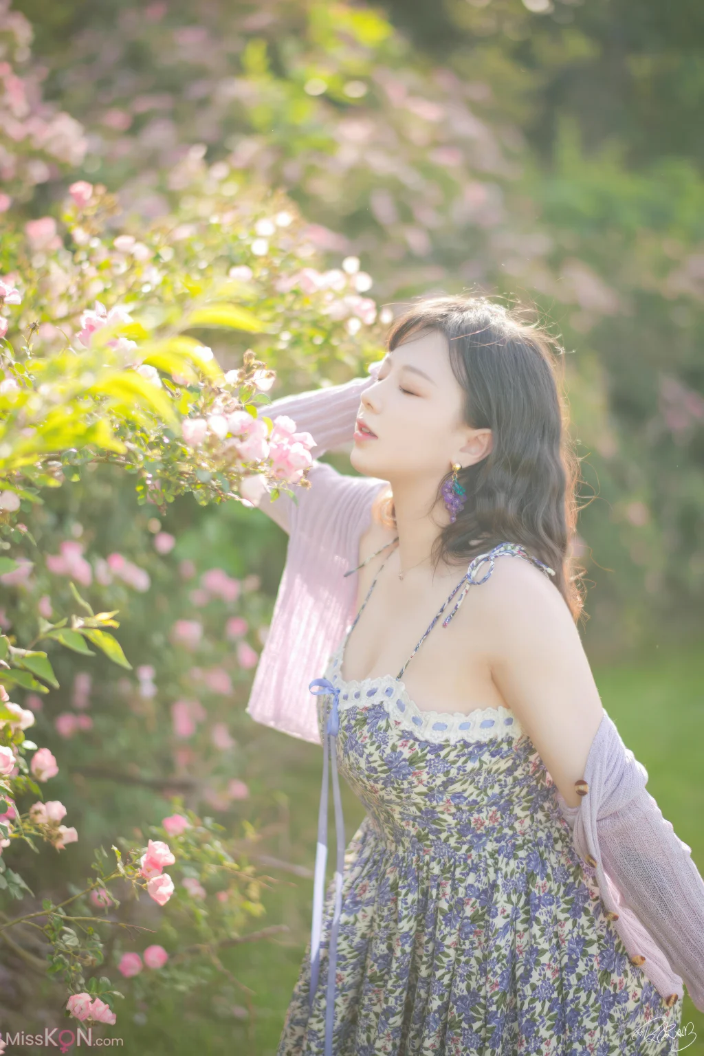 Coser@皮皮奶可可爱了啦_ 蔷薇花