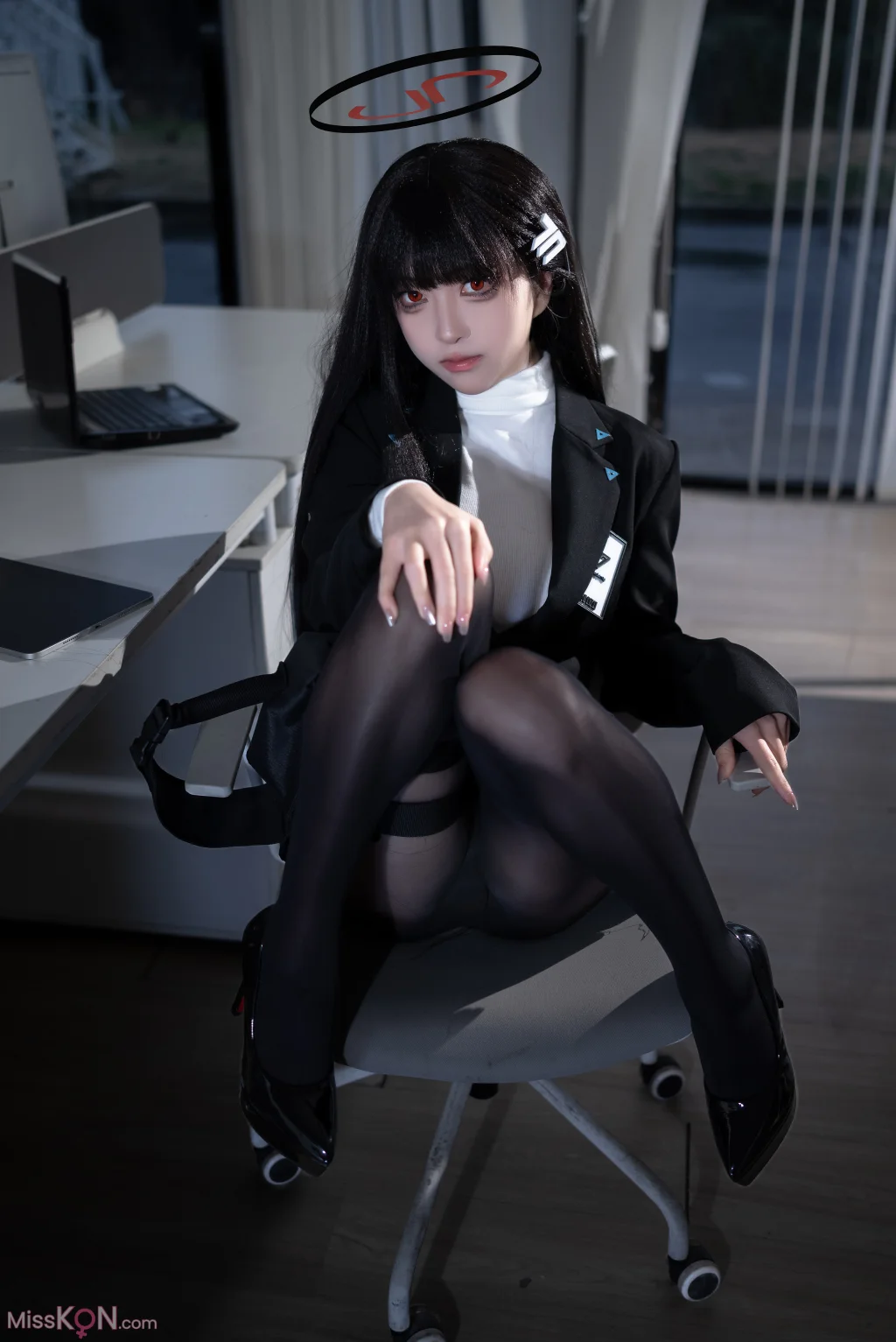 Coser@矢量鱼_ 蔚蓝档案 调月莉音 黑丝OL