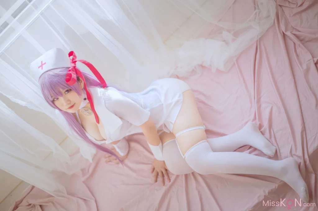 Coser@阿半今天很开心_ BB护士