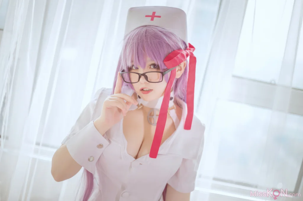 Coser@阿半今天很开心_ BB护士