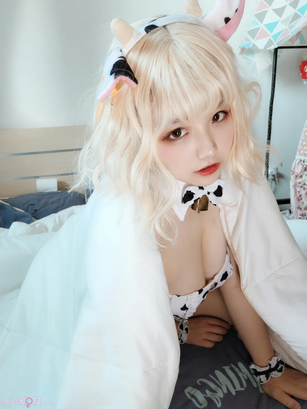 Coser@阿半今天很开心_ 奶牛比基尼