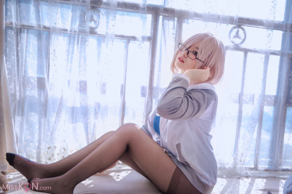 Coser@阿半今天很开心_ 玛修同人体操服