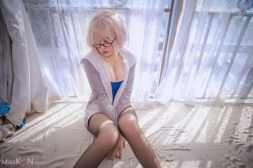 Coser@阿半今天很开心_ 玛修同人体操服