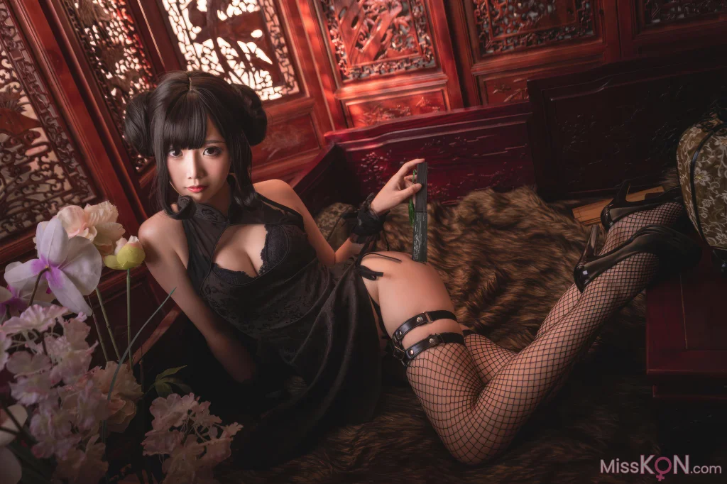 Coser@面饼仙儿_ 魔女旗袍