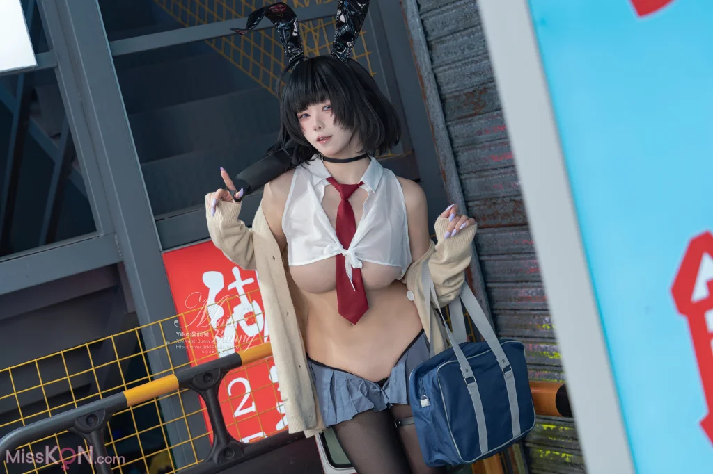Coser@黏黏团子兔_ 10月作品『賽博逆JK』提线木偶