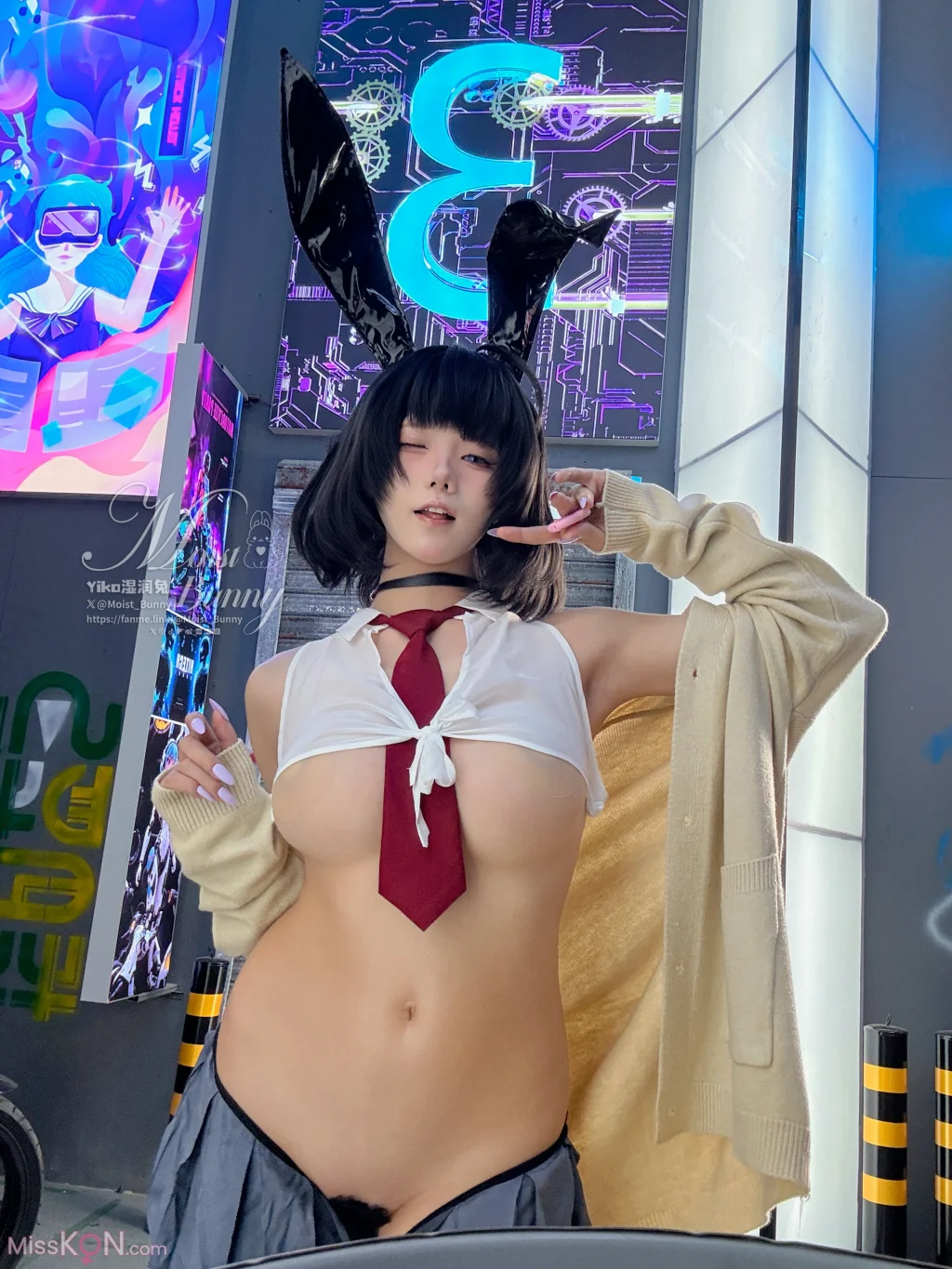 Coser@黏黏团子兔_ 10月作品『賽博逆JK』提线木偶