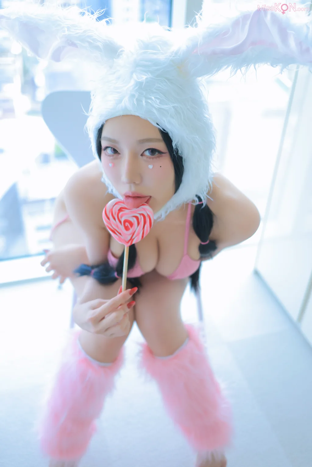 Dongeuran (동그란)_ Naked Bunny