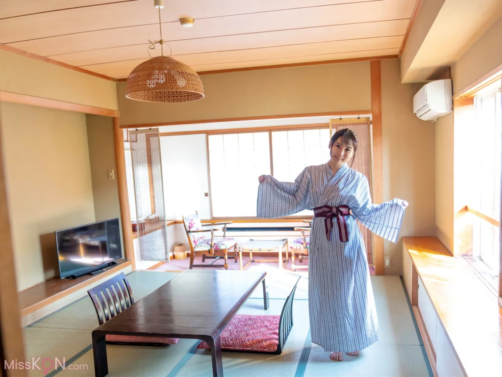 Aoi Kururugi (枢木あおい)_ グラビア写真集 PRESTIGE PHOTOGENICS