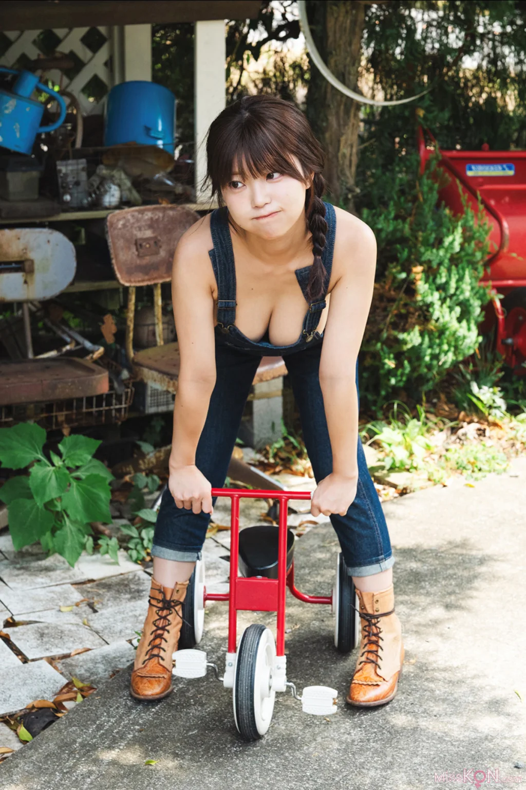 Sakura Momo (さくらもも)_ 週プレ＋Weekly No.45-46 夢で終わらせない