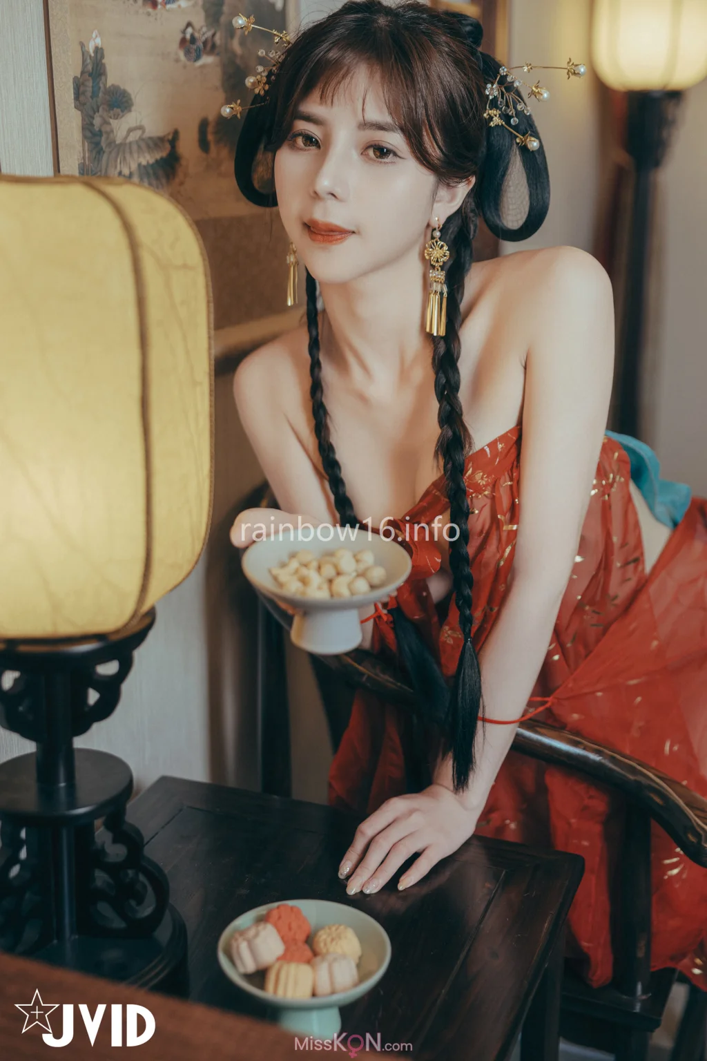 [JVID] 小米恩Mina_ 裸身淫想渡中秋