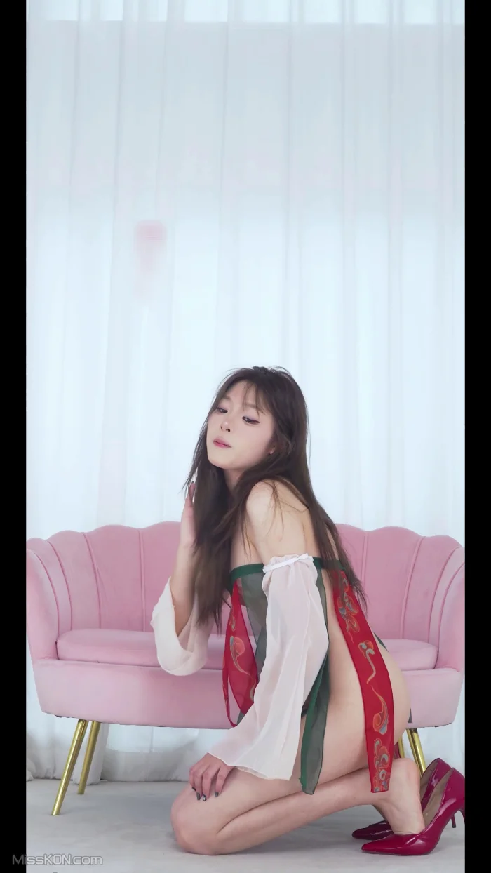 [KING8舞團] 夏果_ 长腿女神 裸舞合集 Part-A