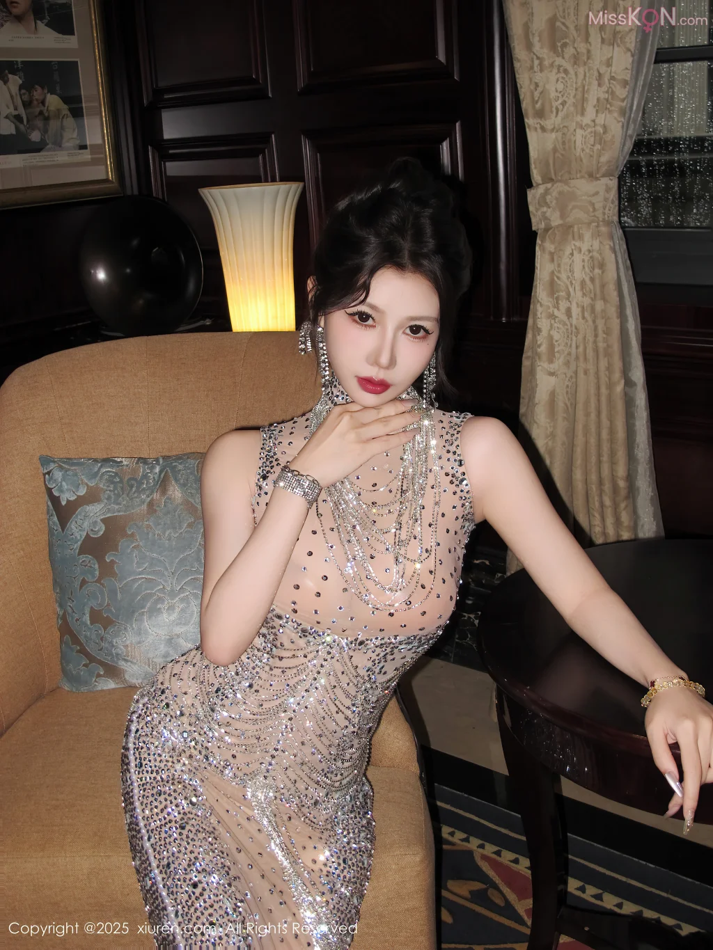 XIUREN No.10802_ Yin Tian Tian (尹甜甜Sunny)